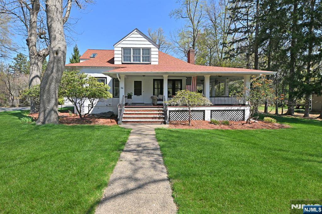 Westwood, NJ 07675,36 Bryant PL