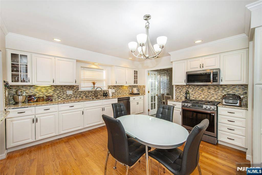 Wayne, NJ 07470,78 Weinmanns BLVD