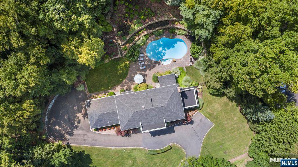 Franklin Lakes, NJ 07417,896 Olentangy RD