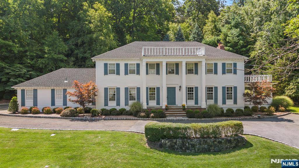 Franklin Lakes, NJ 07417,896 Olentangy RD