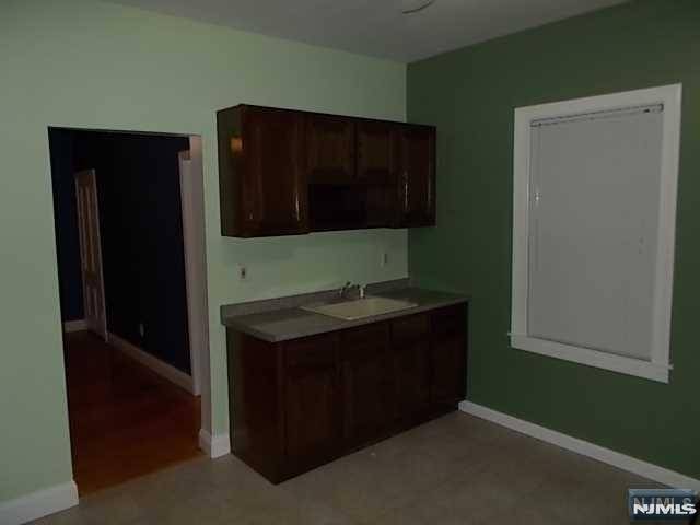 Carlstadt, NJ 07072,580 Broad ST
