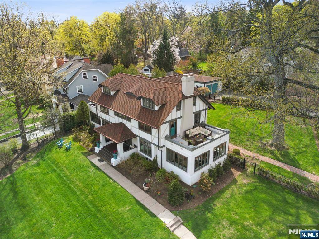 Montclair, NJ 07042,4 Harrison AVE
