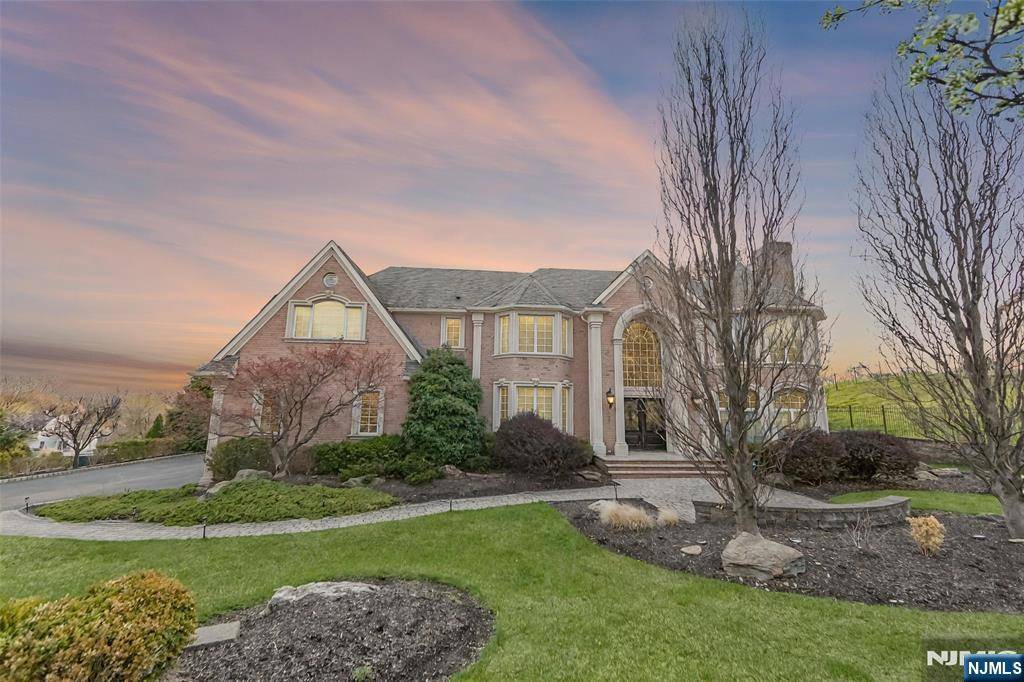 North Haledon, NJ 07508,5 Carla CT