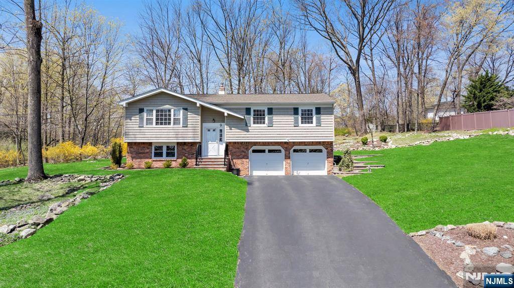 Montville Township, NJ 07045,9 Shawnee TRL