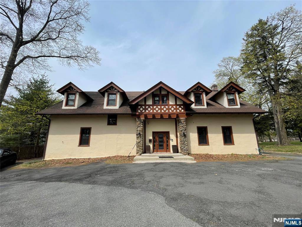 West Orange, NJ 07052,55-57 Ridgeway AVE