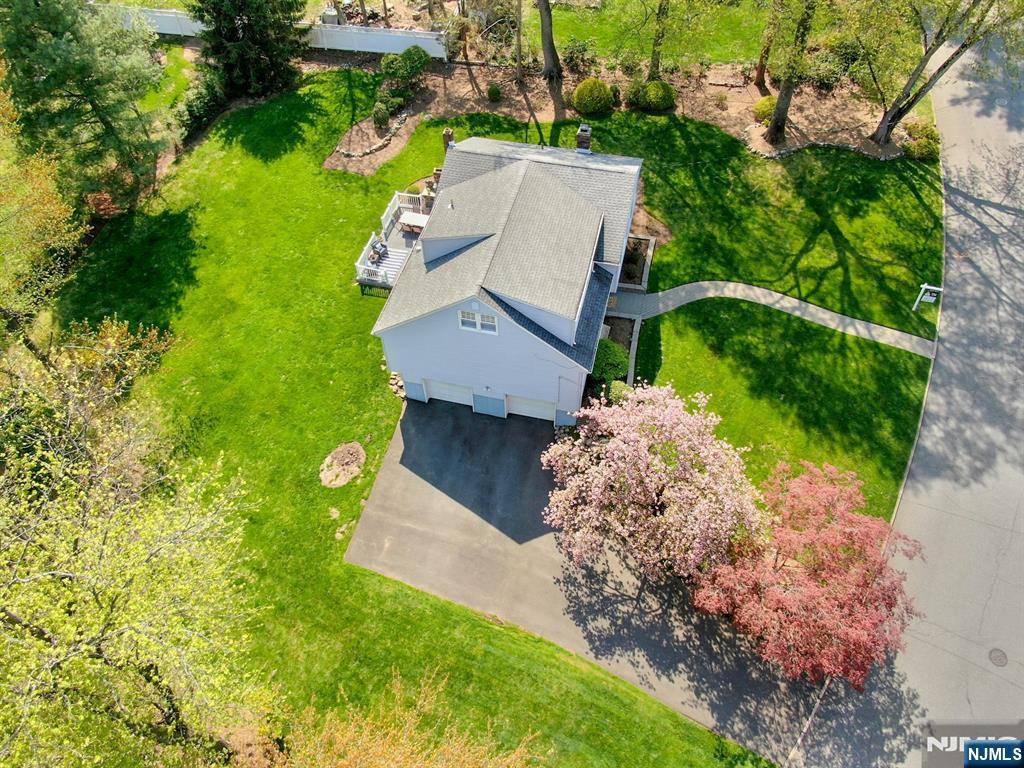 Park Ridge, NJ 07656,122 Royal DR