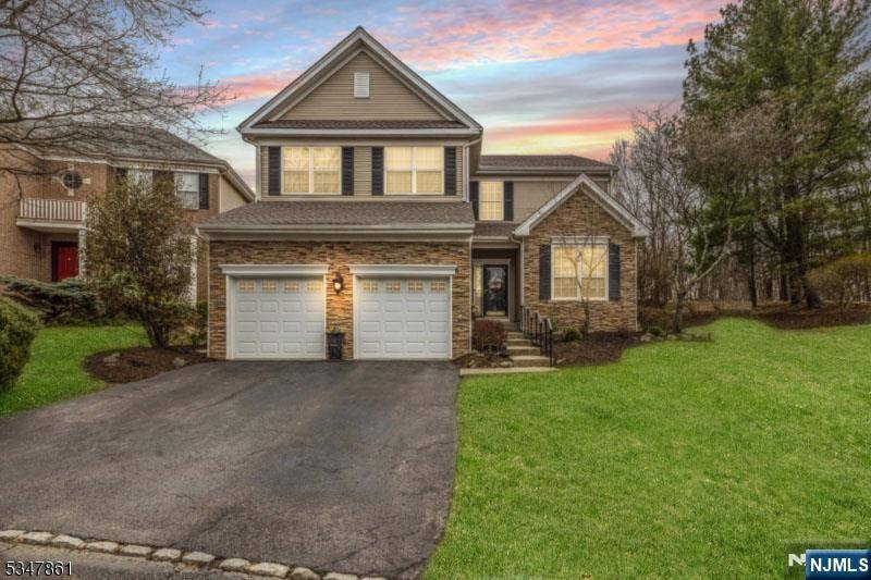 Little Falls, NJ 07424,2 Stone Ridge CT