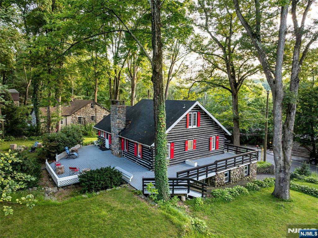 Ringwood, NJ 07456,154 Cupsaw DR