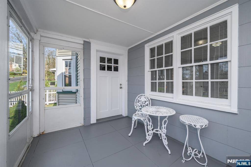 West Orange, NJ 07052,102 Fairview AVE