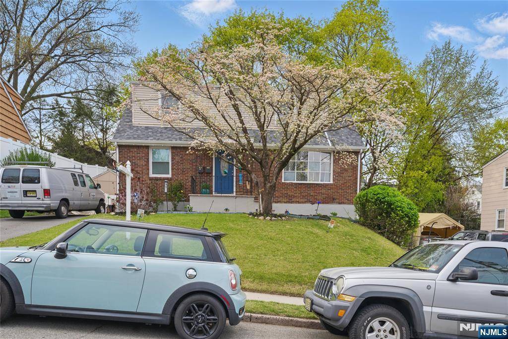 Hawthorne, NJ 07506,17 11th ST