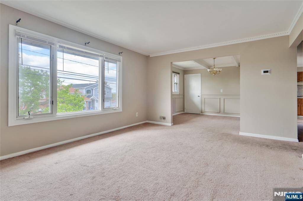 Lodi, NJ 07644,376 Harrison AVE #FLOOR 2