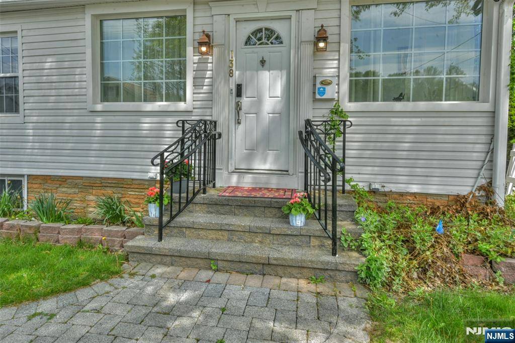 Midland Park, NJ 07432,138 Madison AVE