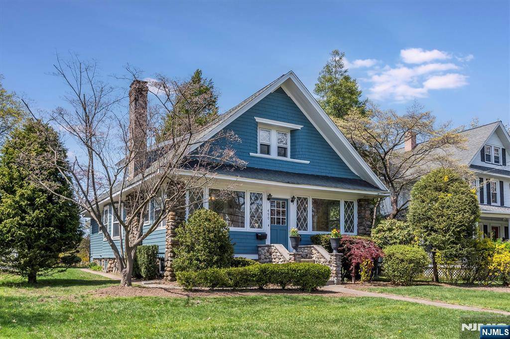 Glen Rock, NJ 07452,490 Maple AVE
