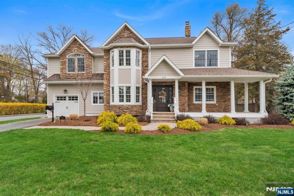 Wyckoff, NJ 07481,237 Franklin AVE