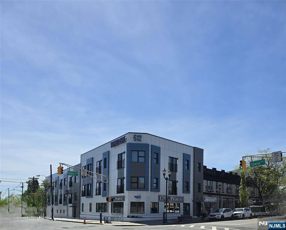 Kearny, NJ 07032,512 Kearny AVE #201