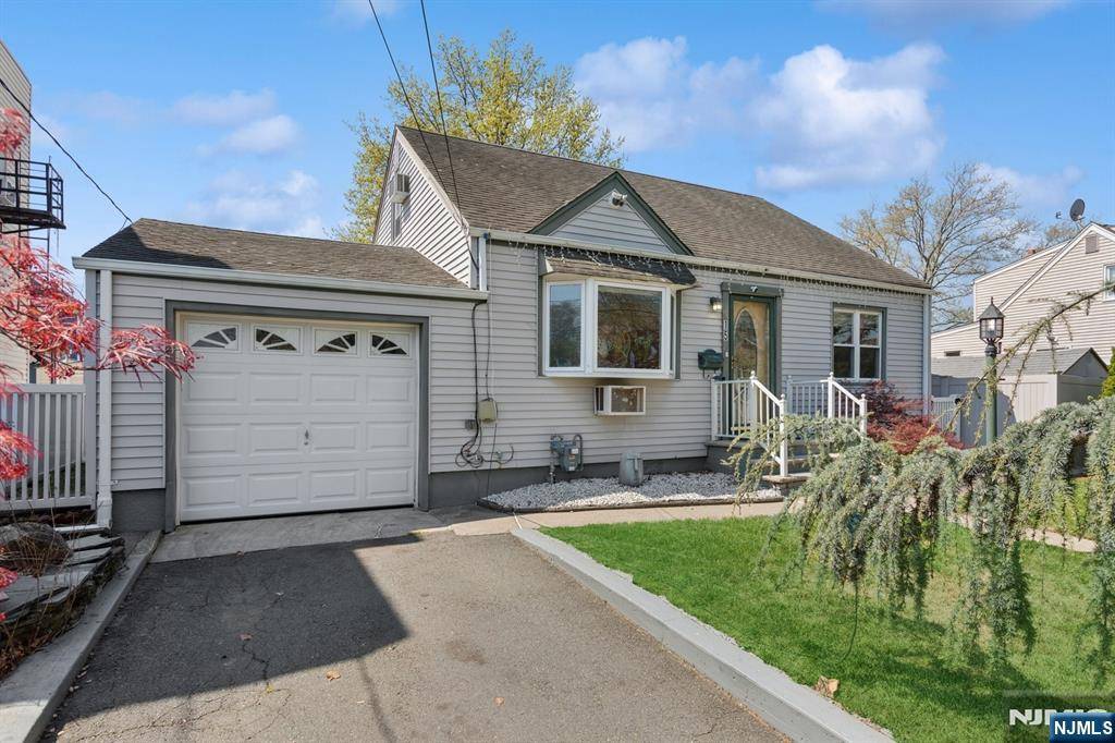Nutley, NJ 07110,15 Sargent ST