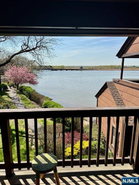 Secaucus, NJ 07094,110 Sandpiper Key