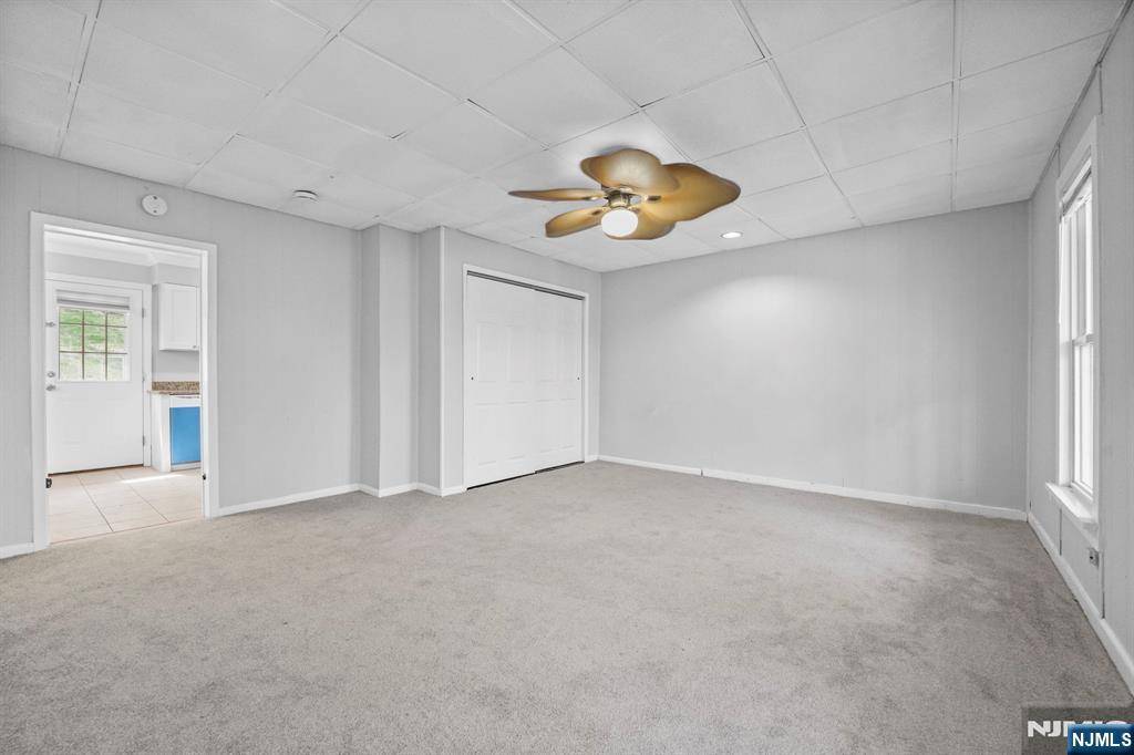 Oxford, NJ 07863,53 Academy ST