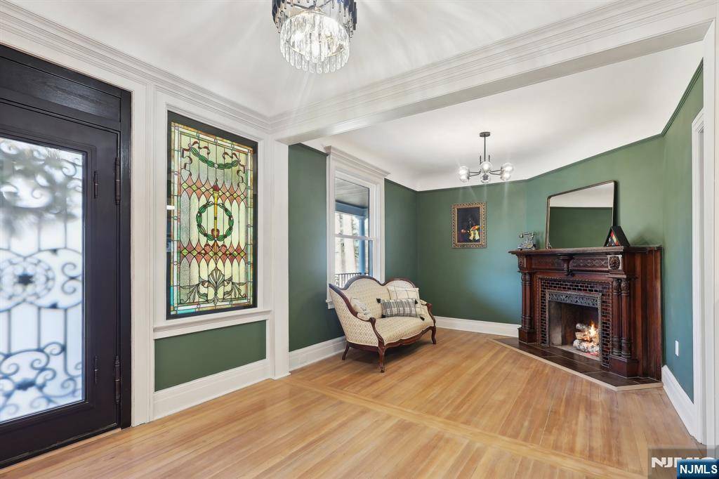 Closter, NJ 07624,15 Carr PL