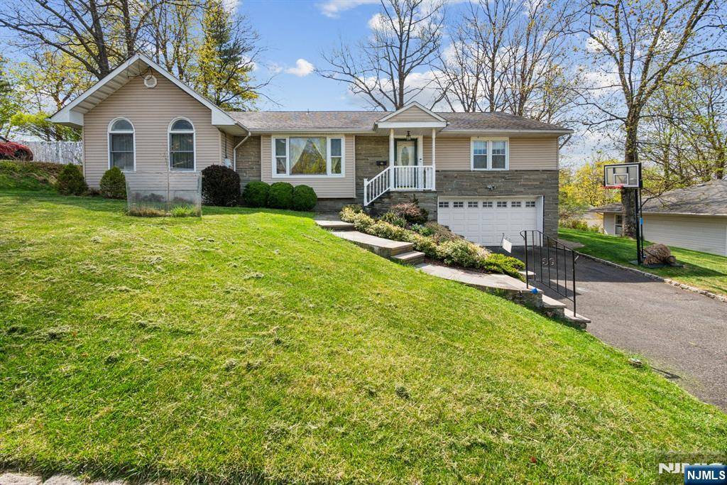 Livingston, NJ 07039,10 Oxford DR