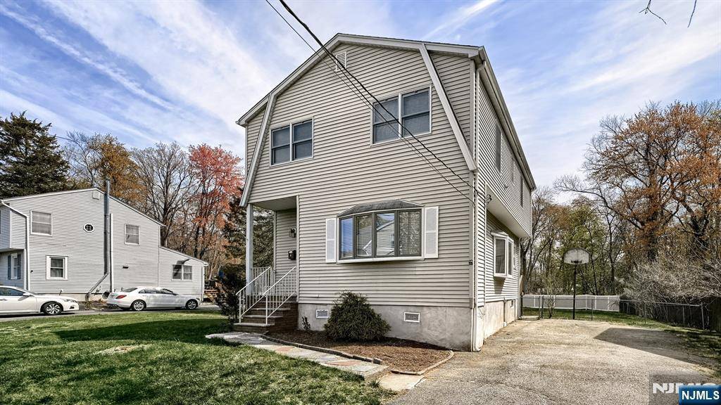 Pequannock Township, NJ 07440,8 Lyman AVE