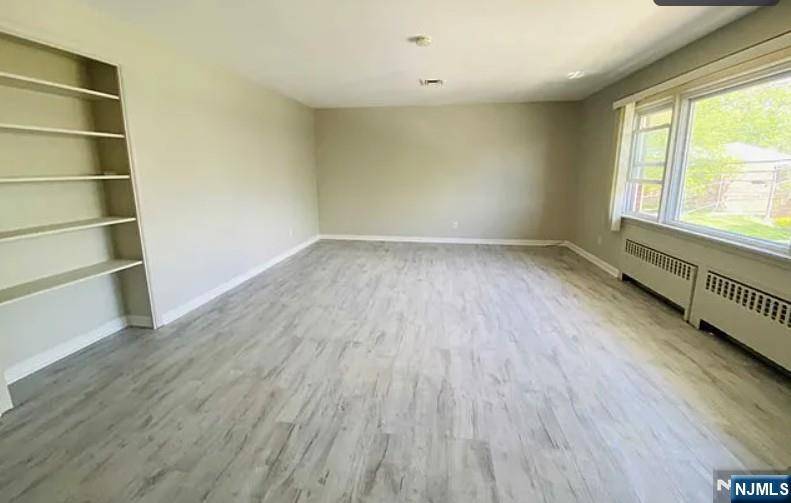 Fort Lee, NJ 07024,1227 Inwood TER #2ND FL