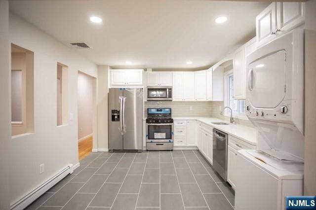 Palisades Park, NJ 07650,473 Lincoln ST #B