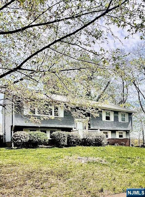 Ridgewood, NJ 07450,255 Hillcrest RD