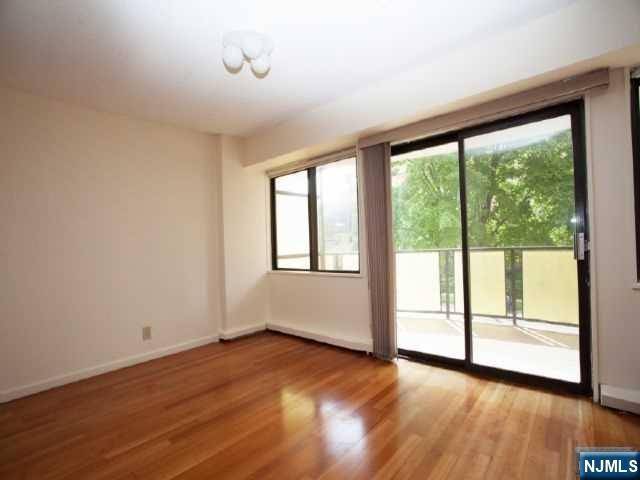 Hackensack, NJ 07601,150 Overlook AVE #3H