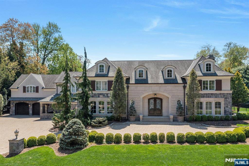 Old Tappan, NJ 07675,21 Birchwood