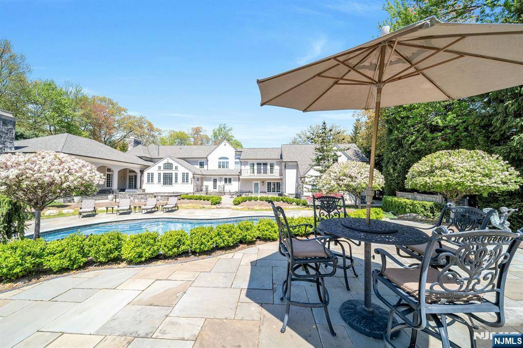 Old Tappan, NJ 07675,21 Birchwood
