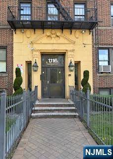 Elizabeth, NJ 07201,1116-1120 Anna ST #1F