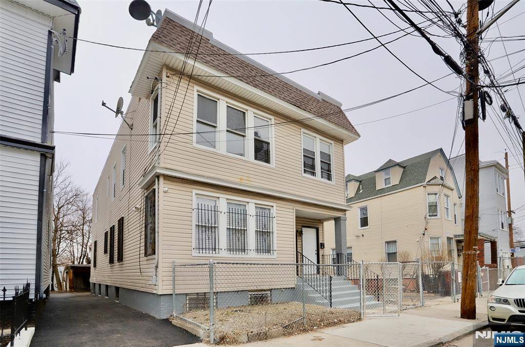 Newark, NJ 07103,445 15th ST
