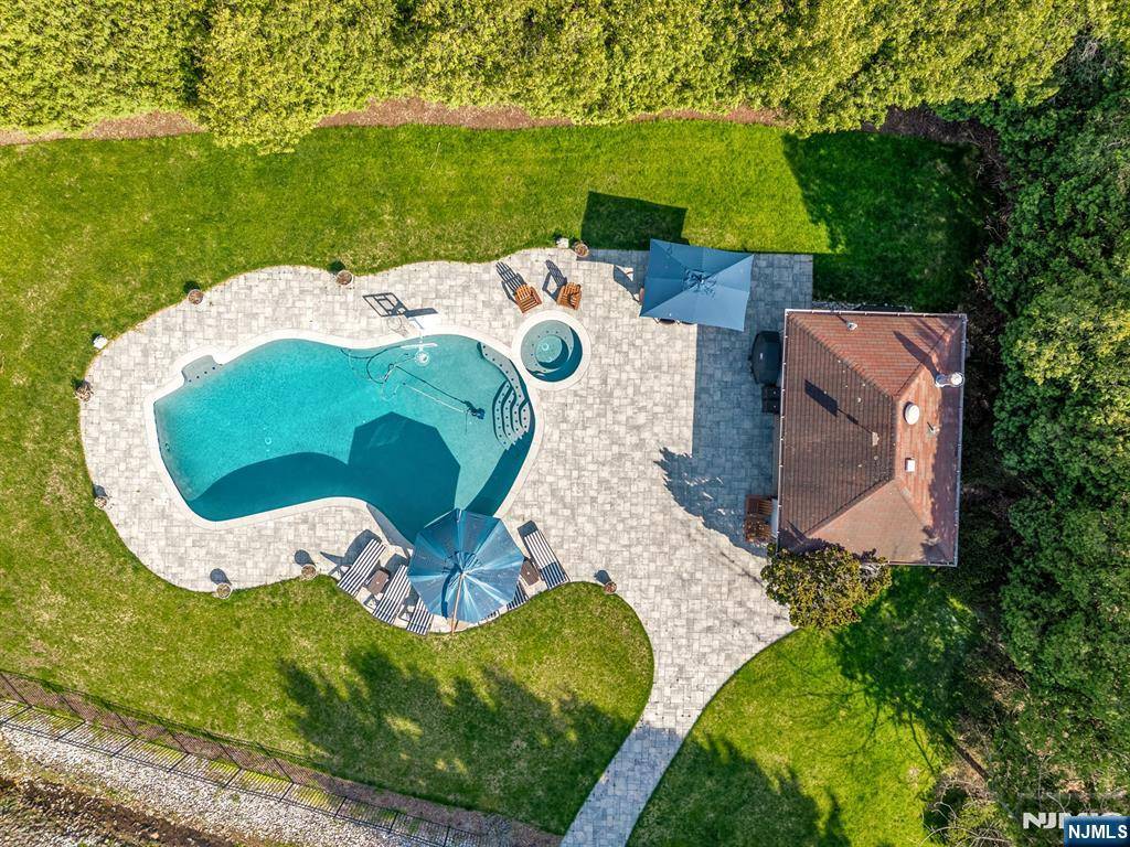 Norwood, NJ 07648,12 17th ST