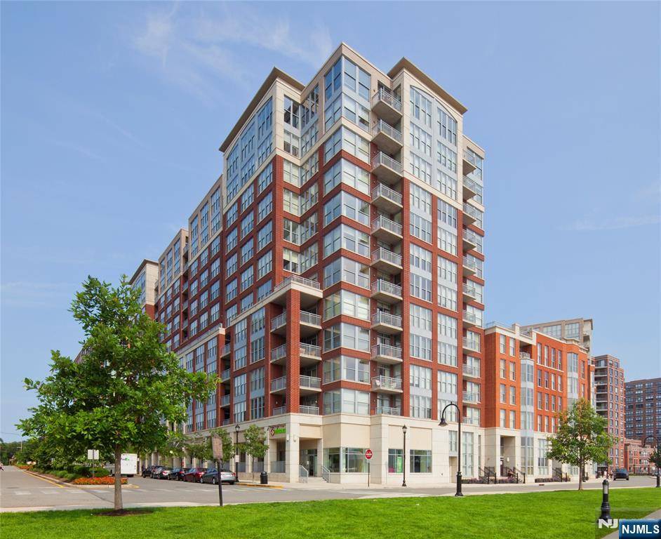 Hoboken, NJ 07030,1125 Maxwell LN #908