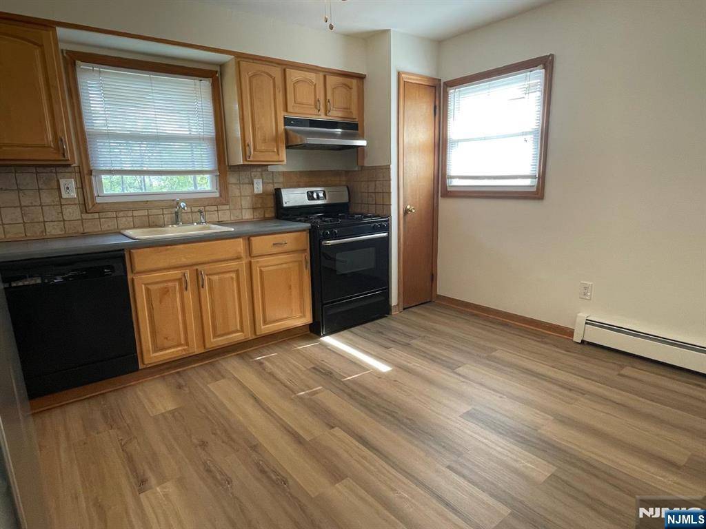 Little Ferry, NJ 07643,1 McCabe CT #2