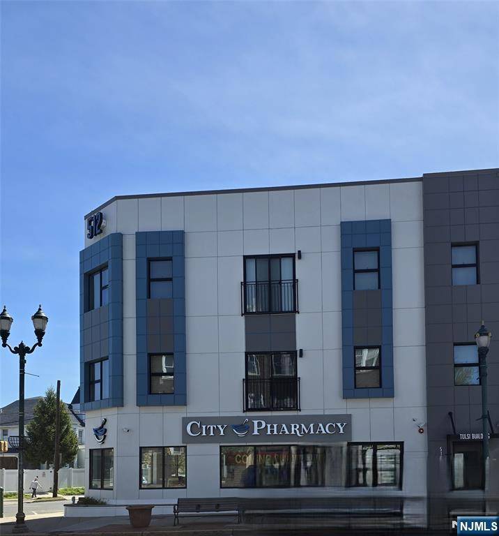 Kearny, NJ 07032,512 Kearny AVE #203