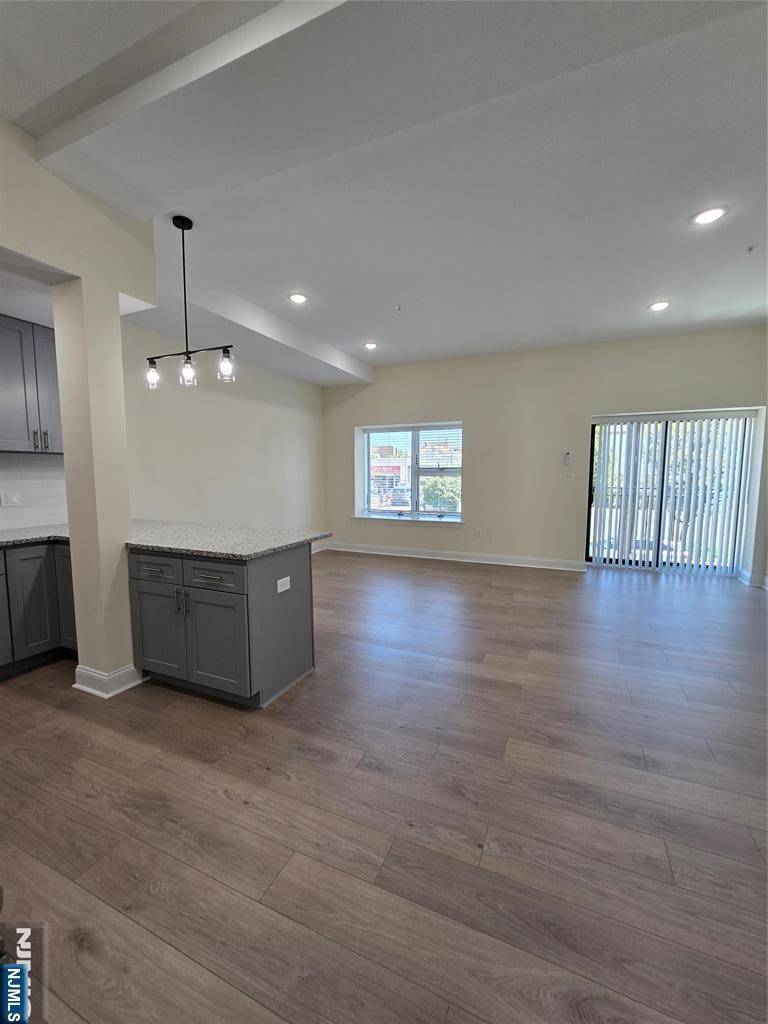 Kearny, NJ 07032,512 Kearny AVE #3B