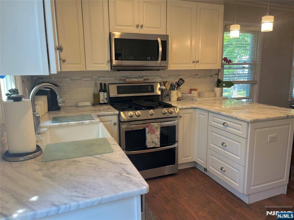 New Milford, NJ 07646,514 James ST