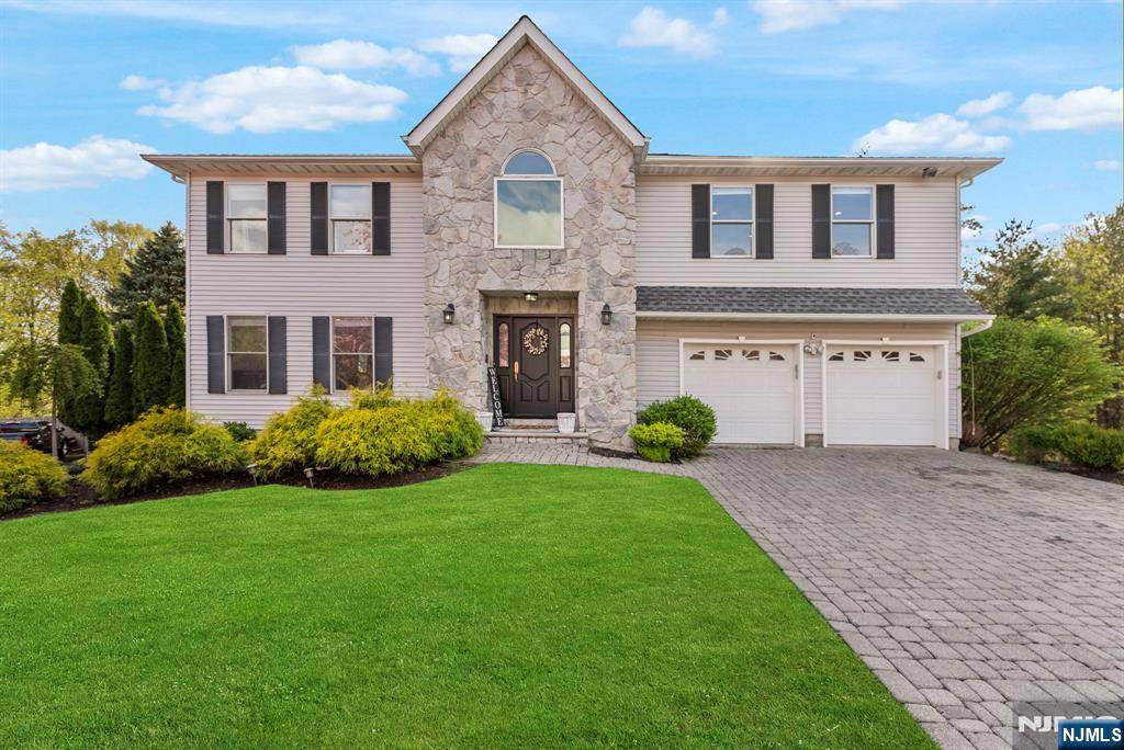 Wayne, NJ 07470,16 Dudley CT