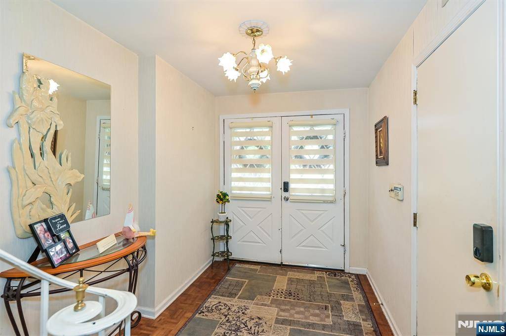 Wayne, NJ 07470,142 Garside AVE #3