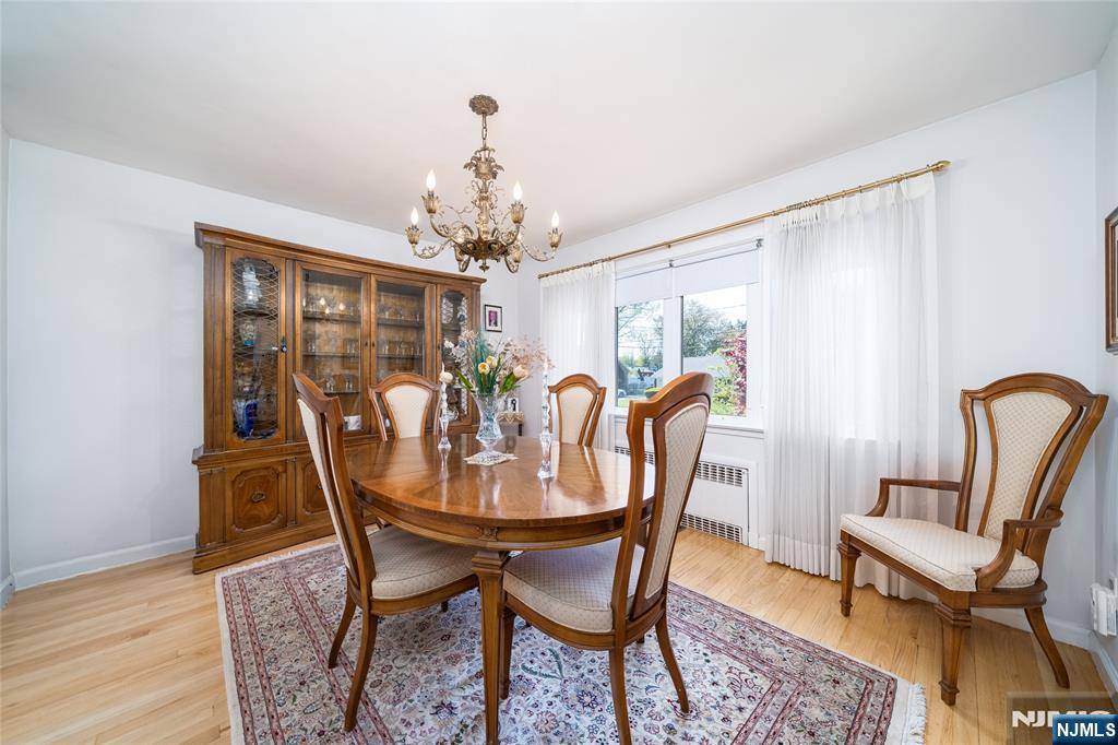 Rutherford, NJ 07070,21 Preble PL