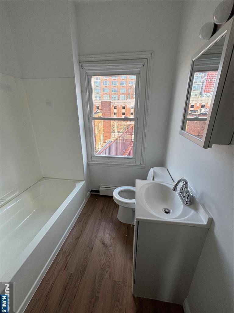 Newark, NJ 07102,47 Fulton ST #3rd floor