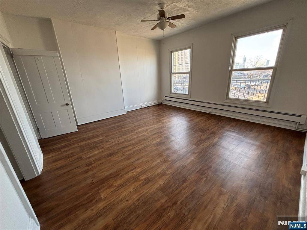 Newark, NJ 07102,47 Fulton ST #3rd floor