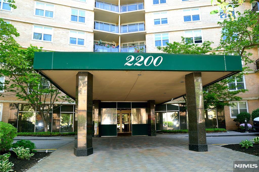 Fort Lee, NJ 07024,2200 N Central #15 F