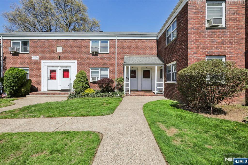 Hackensack, NJ 07601,460 Heath PL