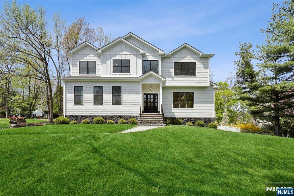 North Caldwell, NJ 07006,265 Park AVE