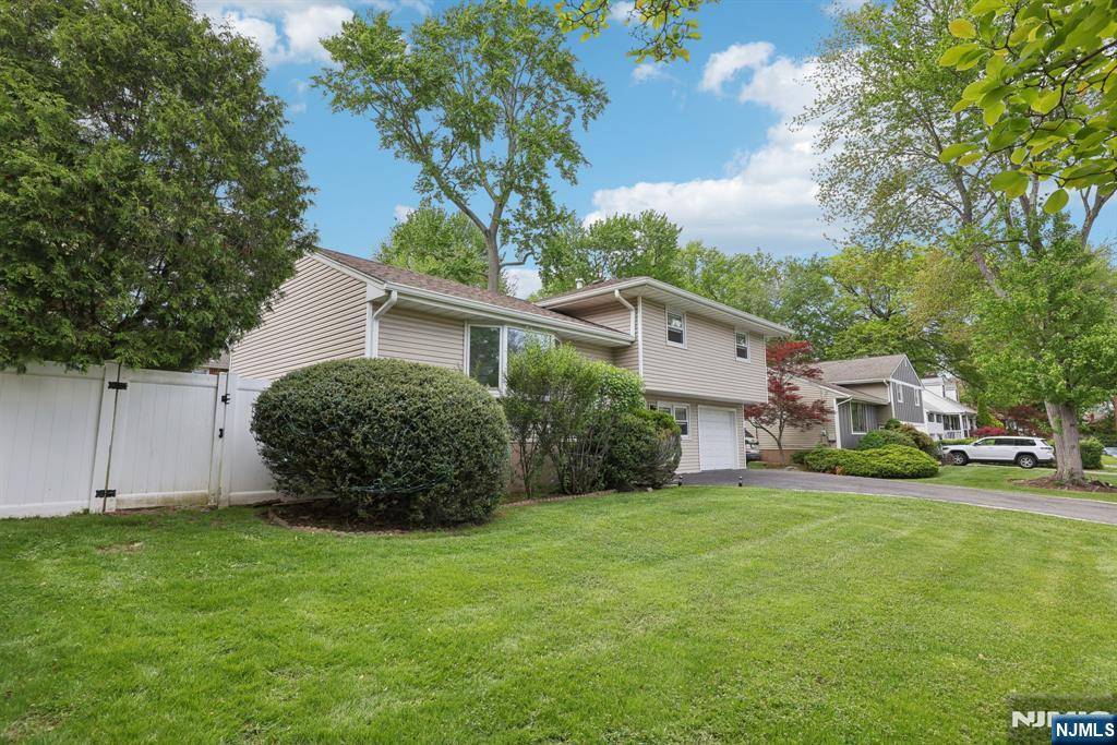 Northvale, NJ 07647,327 Congers AVE