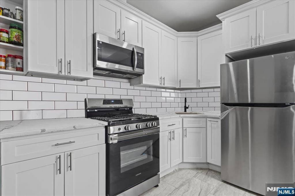 Irvington, NJ 07111,1026 Grove ST