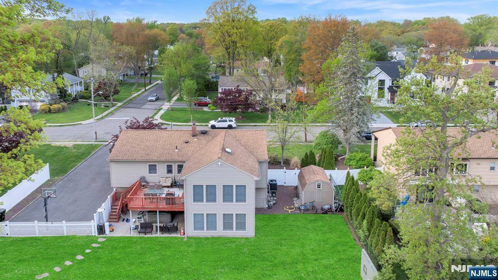 Paramus, NJ 07652,266 Seton Hall DR